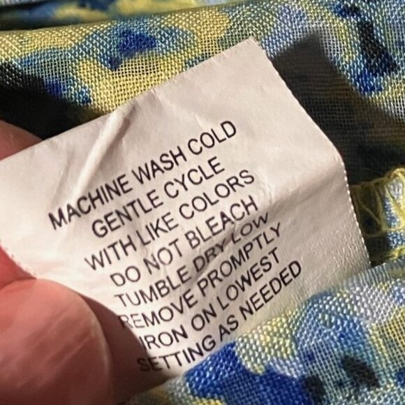 Notations WOMAN button up sleeveless TOP  2X yellow/blue/green preowned - Picture 3 of 4